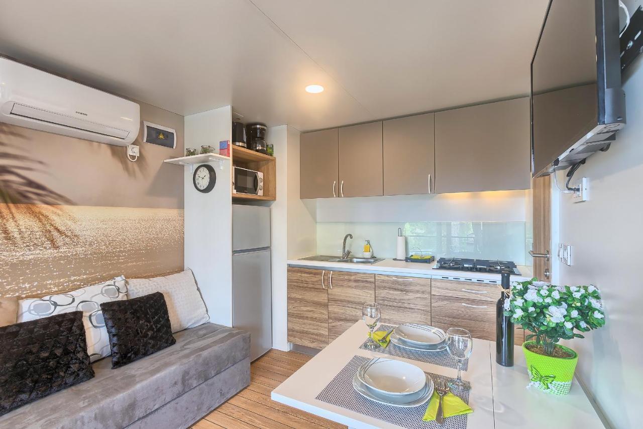 TOTAL ESCAPE Mobile Home NERA Camp Porton Biondi Rovigno Esterno foto
